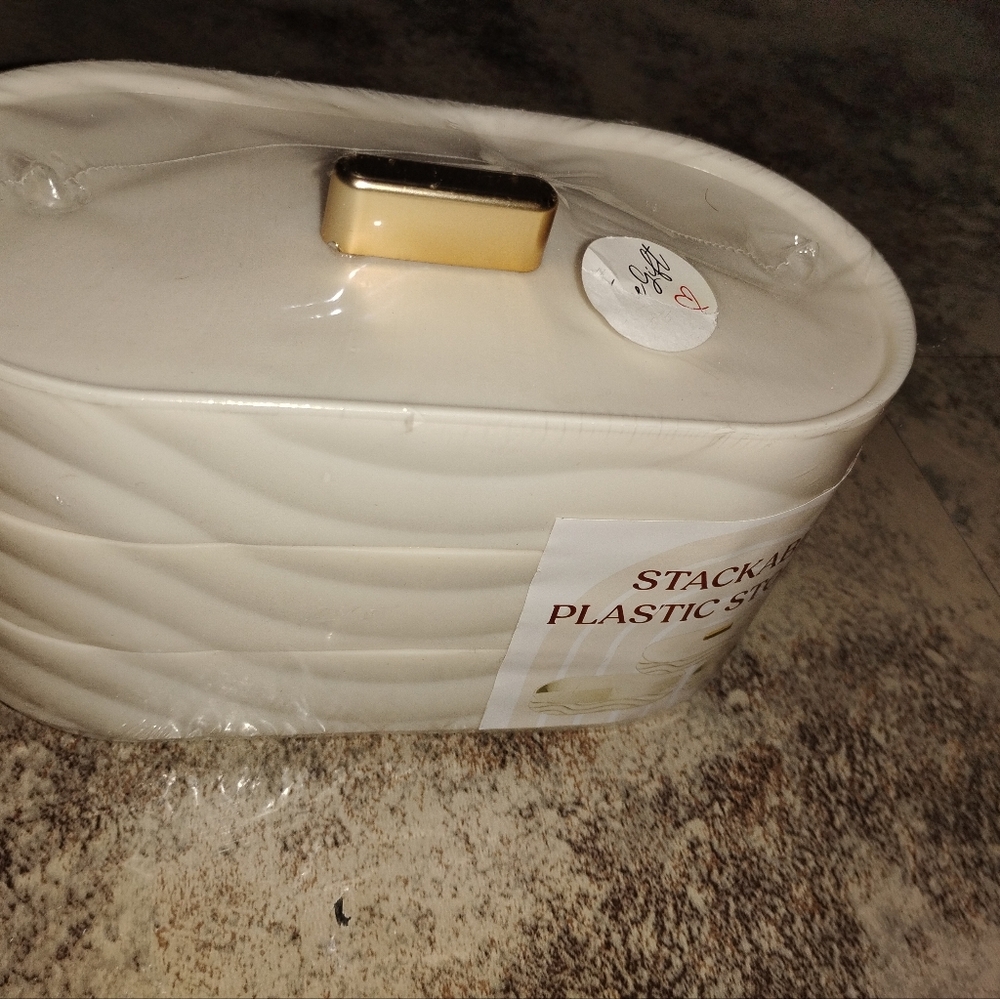 Elegant Cream Bathroom Jewery Storage Box